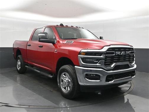 2025 RAM 2500 Tradesman Crew Cab 4x4 6'4' Box