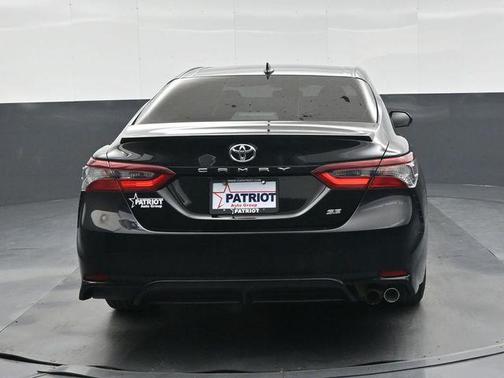 Midnight Black Metallic 2024 Toyota Camry SE
