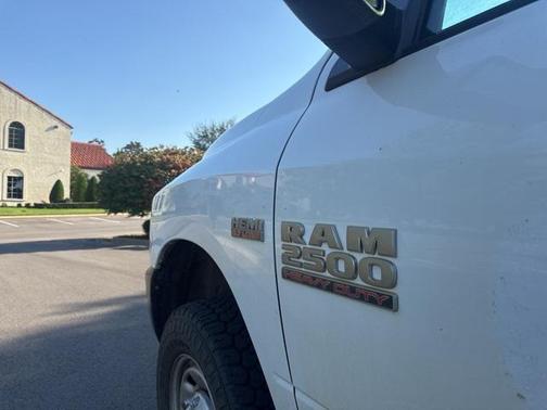 2018 RAM 2500 Tradesman Crew Cab 4x4 6'4' Box