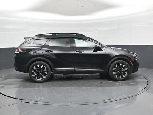 Fusion Black 2024 Kia Sportage Plug-In Hybrid X-Line