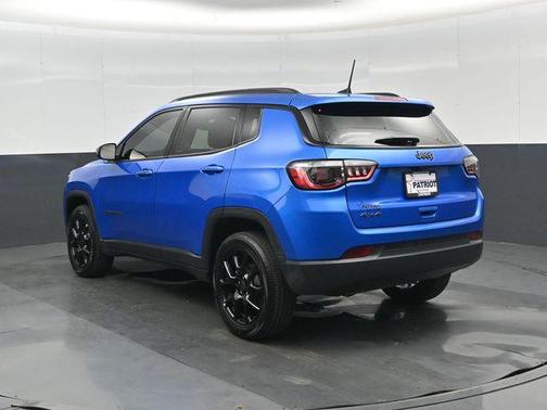 Hydro Blue Pearlcoat 2026 Jeep Compass Latitude