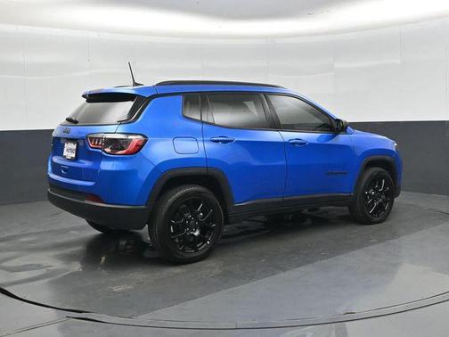 Hydro Blue Pearlcoat 2026 Jeep Compass Latitude