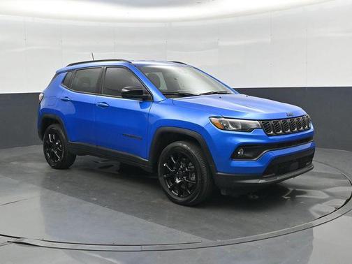 Hydro Blue Pearlcoat 2026 Jeep Compass Latitude