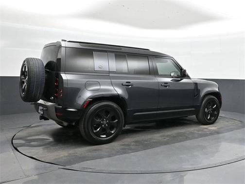 2022 Land Rover Defender 110 X-Dynamic HSE