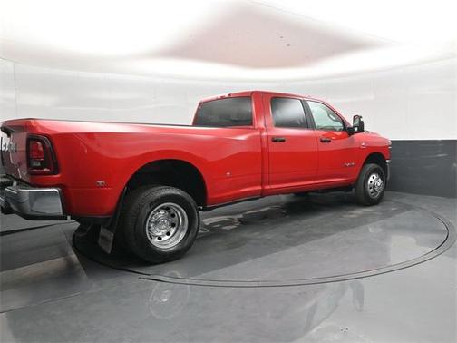2026 RAM 3500 Big Horn Crew Cab 4x4 8' Box