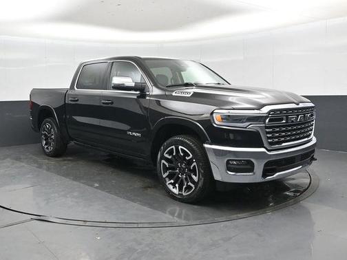 Diamond Black Crystal Pearlcoat 2026 RAM 1500 Longhorn
