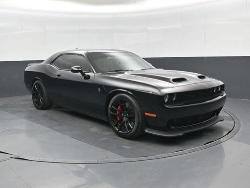Pitch Black Clearcoat 2023 Dodge Challenger SRT Hellcat