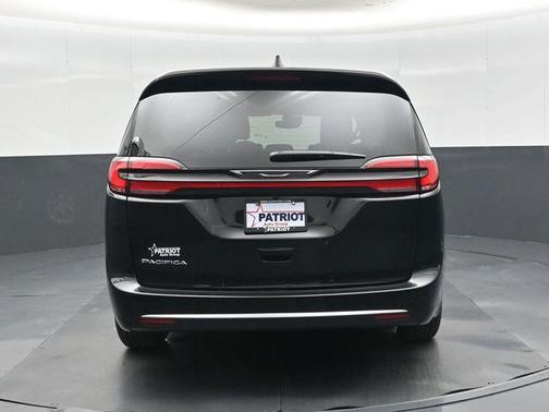 Pxj 2027 Chrysler Pacifica L