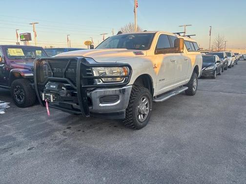 2020 RAM 2500 Big Horn Crew Cab 4X4 6'4' Box