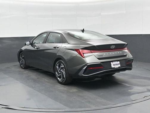 Amazon Gray 2024 Hyundai ELANTRA Limited