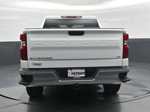 Summit White 2022 Chevrolet Silverado 1500 LT