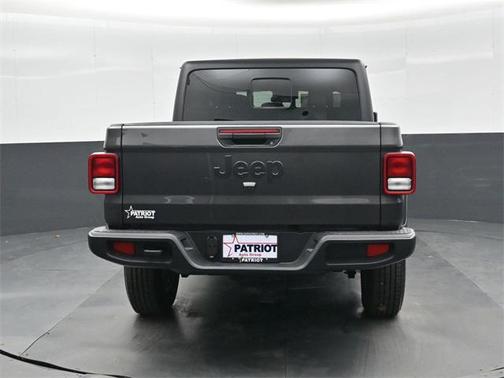 2025 Jeep Gladiator Sport S