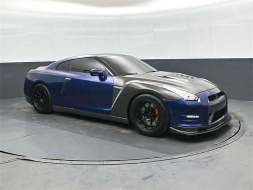 2015 Nissan GT-R Black Edition