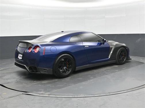 2015 Nissan GT-R Black Edition
