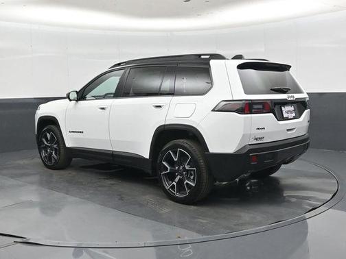 Bright White Clearcoat 2026 Jeep Cherokee Overland