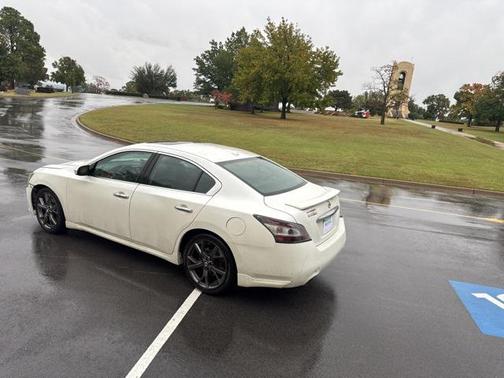 2014 Nissan Maxima SV