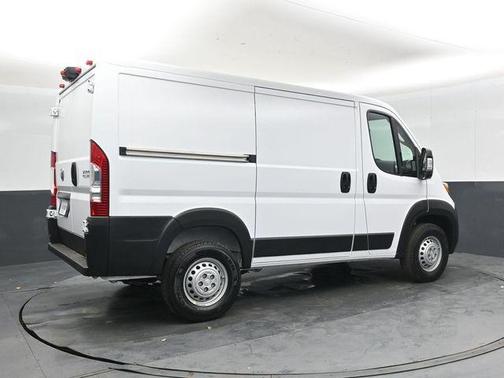Bright White Clearcoat 2026 RAM ProMaster 1500 Low Roof