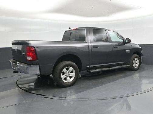 Granite Crystal Metallic Clearcoat 2022 RAM 1500 Classic SLT