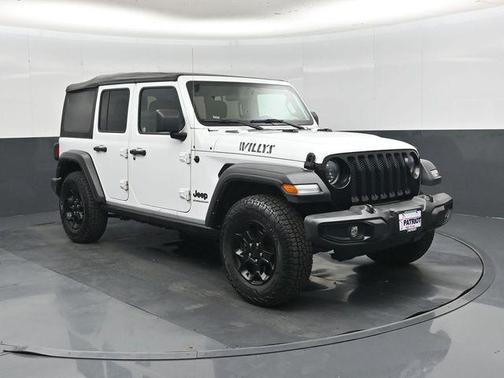 Bright White Clearcoat 2023 Jeep Wrangler Willys