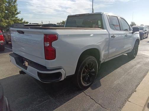 Summit White 2022 Chevrolet Silverado 1500 Custom