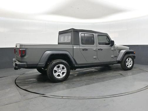 Sting-Gray Clearcoat 2021 Jeep Gladiator Sport