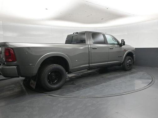 Ceramic Gray Clearcoat 2026 RAM 3500 Limited Crew Cab 4x4 8' Box