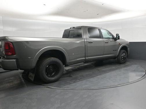 Ceramic Gray Clearcoat 2026 RAM 3500 Limited Crew Cab 4x4 8' Box