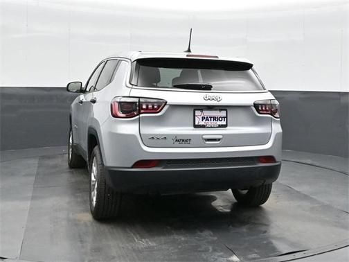 2025 Jeep Compass Sport