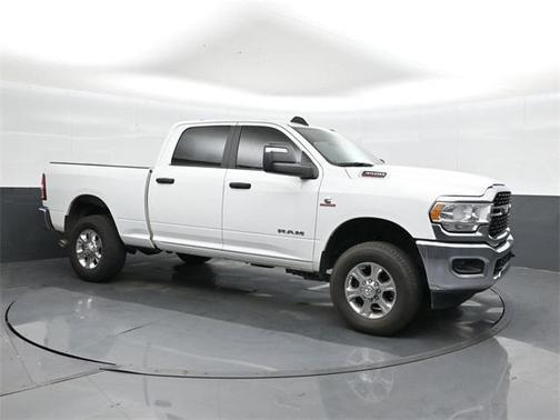 2023 RAM 3500 Big Horn Crew Cab 4x4 6'4' Box