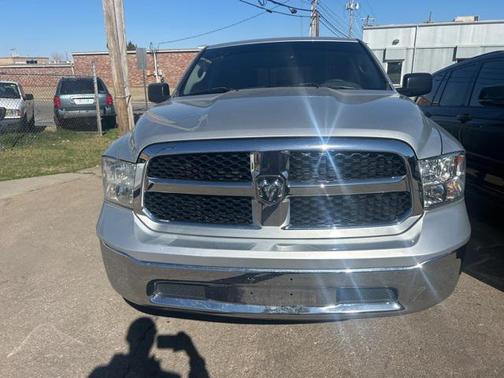 2017 RAM 1500 SLT