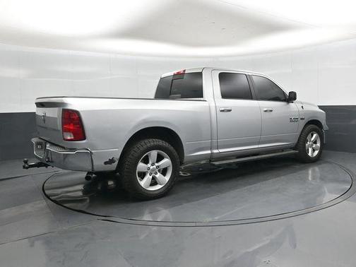 Bright Silver Metallic Clearcoat 2017 RAM 1500 SLT