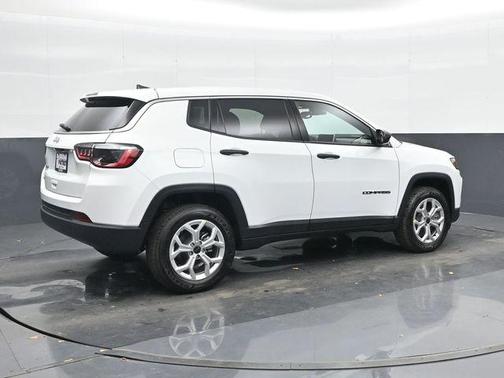 Bright White Clearcoat 2025 Jeep Compass Sport
