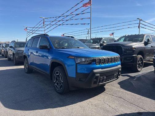Hydro Blue Pearlcoat 2026 Jeep Cherokee Laredo 4x4