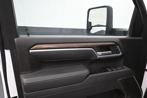 Summit White 2025 Chevrolet Silverado 2500 LT