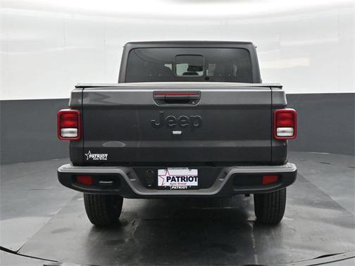 2025 Jeep Gladiator Sport S