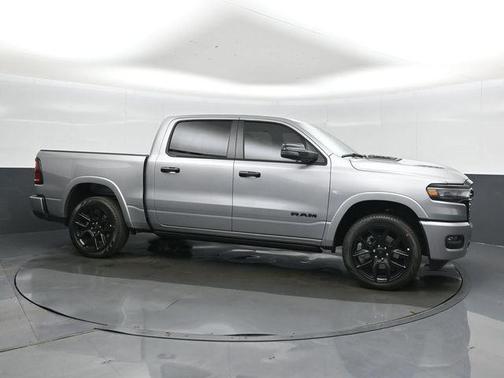Billet Silver Metallic Clearcoat 2026 RAM 1500 Laramie