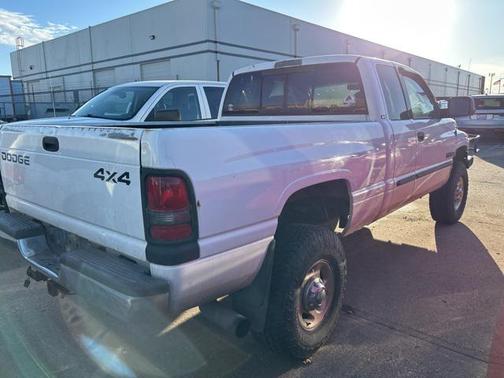 2002 Dodge Ram 2500 Base