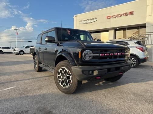 2024 Ford Bronco Outer Banks