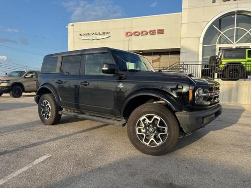 2024 Ford Bronco Outer Banks