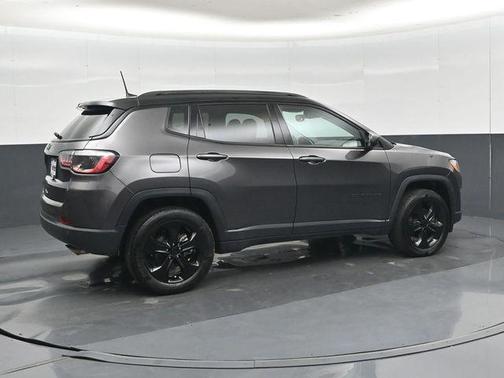 Granite Crystal Metallic Clearcoat 2020 Jeep Compass Latitude
