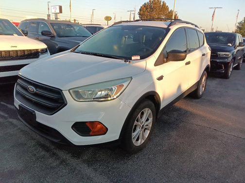 Oxford White 2017 Ford Escape S