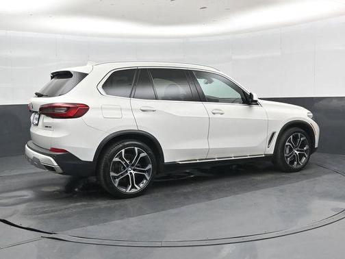 Alpine White 2020 BMW X5 sDrive40i