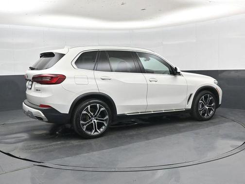 Alpine White 2020 BMW X5 sDrive40i