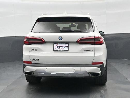 Alpine White 2020 BMW X5 sDrive40i