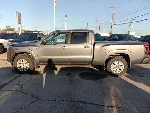 Gun Metallic 2022 Nissan Frontier SV