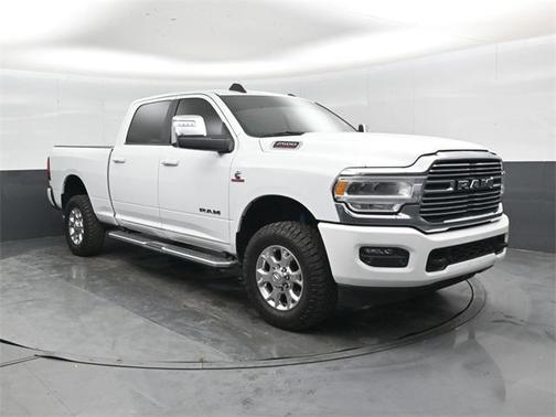 2023 RAM 2500 Laramie Crew Cab 4x4 6'4' Box