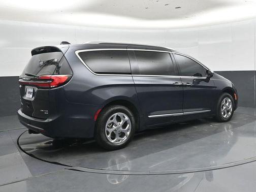 Maximum Steel Metallic Clearcoat 2021 Chrysler Pacifica Limited