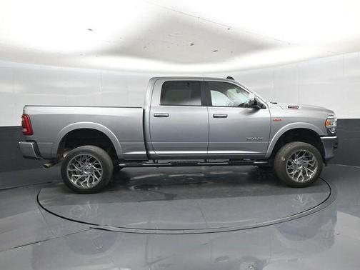 Billet Silver Metallic Clearcoat 2022 RAM 2500 Laramie Crew Cab 4x4 6'4' Box