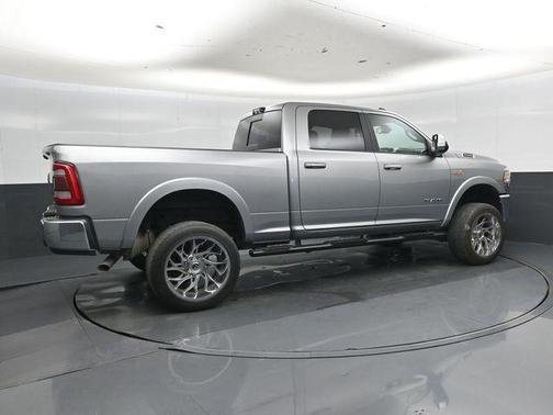 Billet Silver Metallic Clearcoat 2022 RAM 2500 Laramie Crew Cab 4x4 6'4' Box