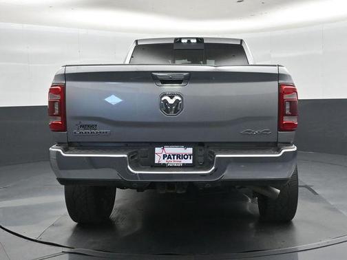 Billet Silver Metallic Clearcoat 2022 RAM 2500 Laramie Crew Cab 4x4 6'4' Box